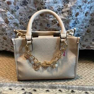 Juicy Couture Cream Crossbody Bag with Gold Chain